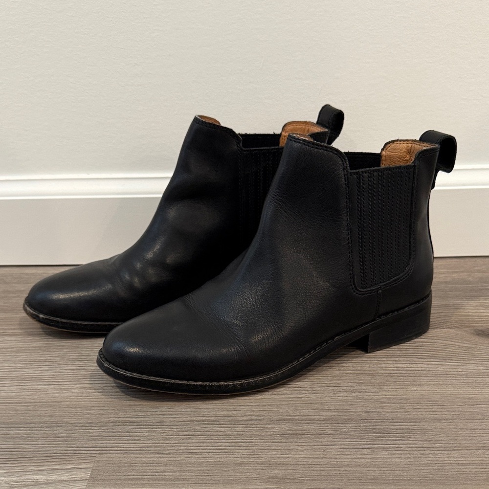 MadeWell Black Leather 7.5 Womens Chelsea Boots